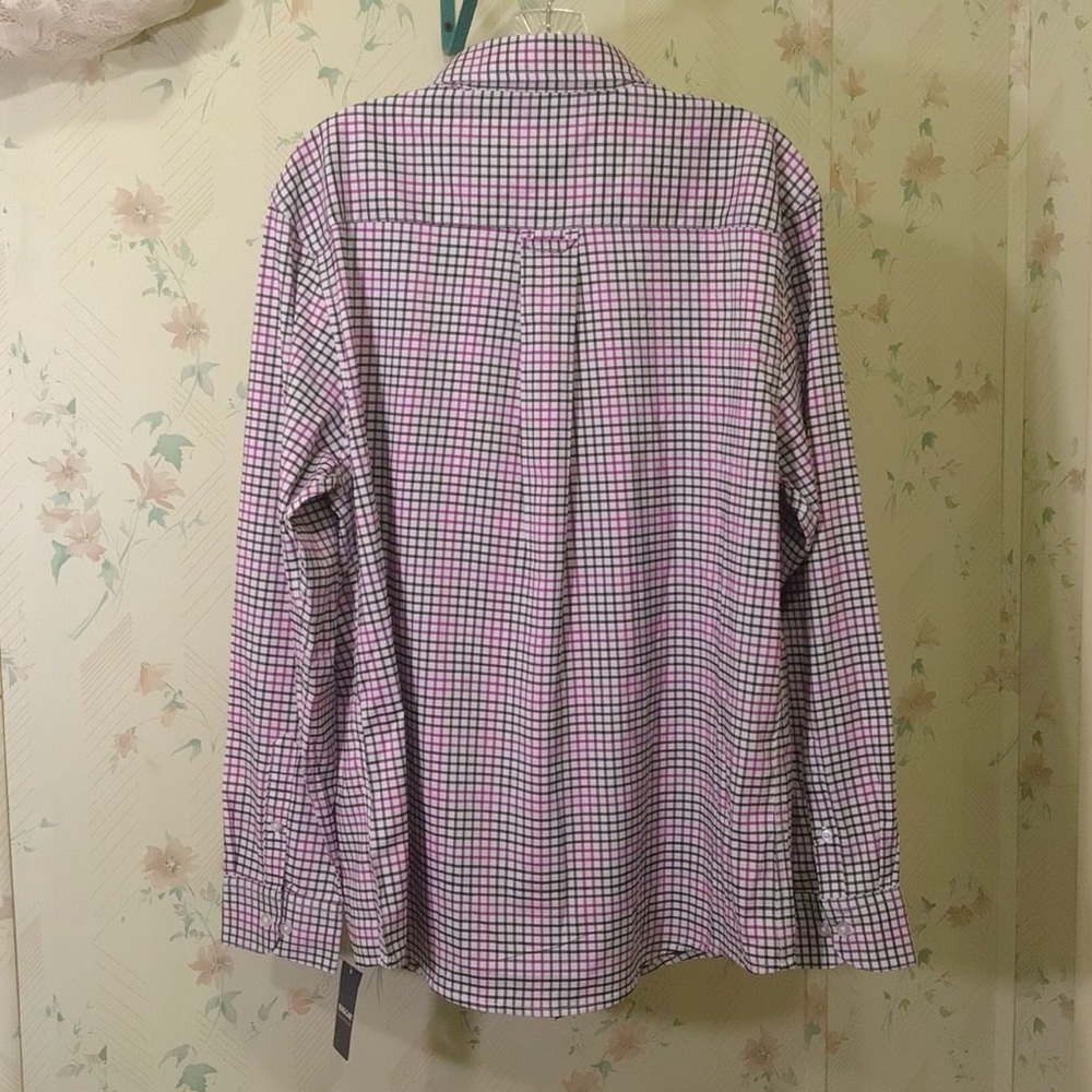 Haggar Chill Out + Wear it Out Plaid Button Down Shirt - Picture 3 of 4